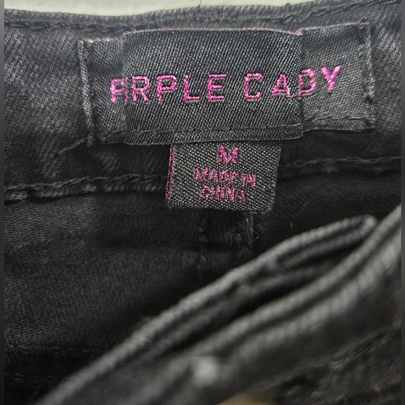 Sold - Picture 3 of 6